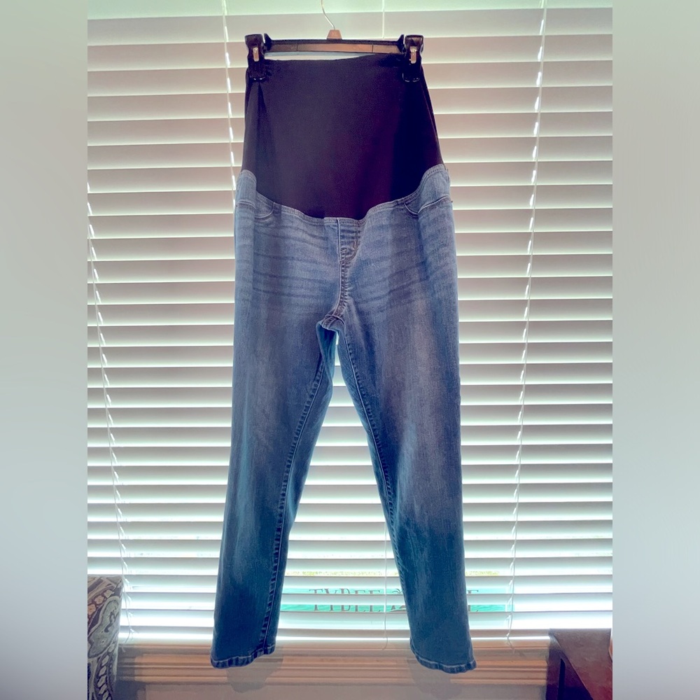 Isabel Maternity soft Jeggings- size 12/31R- ankle length